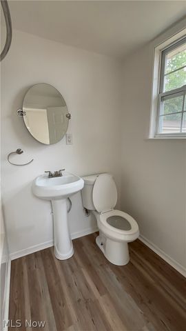 131 E Ido Avenue, Akron, OH 44301