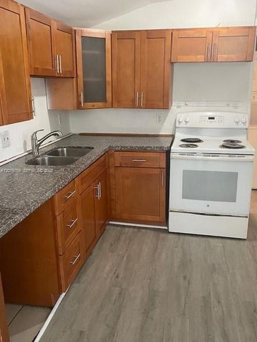 245 NW 6TH AVE, Dania Beach, FL 33004