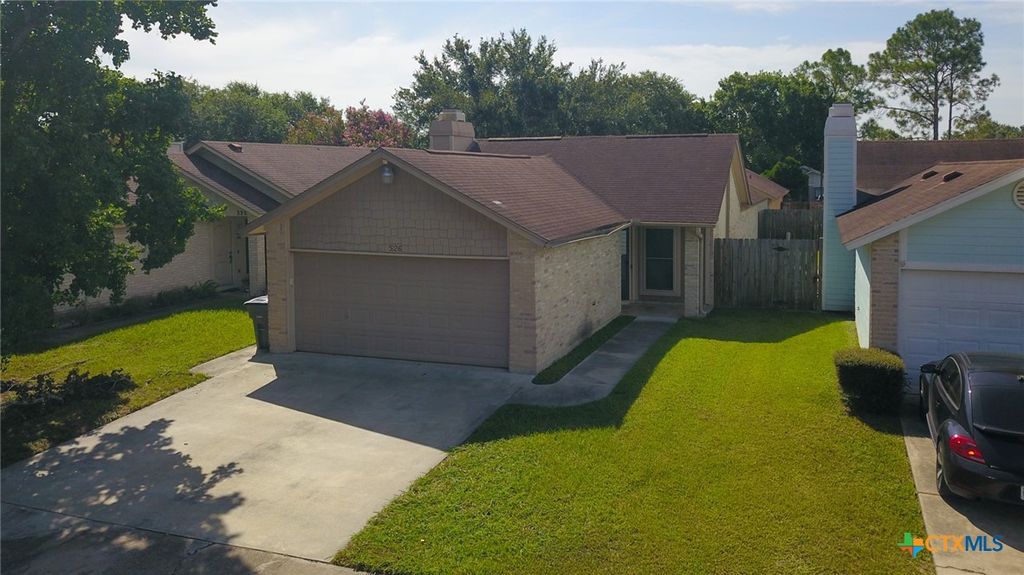 526 Rattan Drive, Victoria, TX 77901