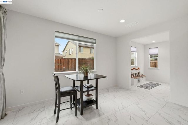 3039 Paxton Ct, Lathrop, CA 95330