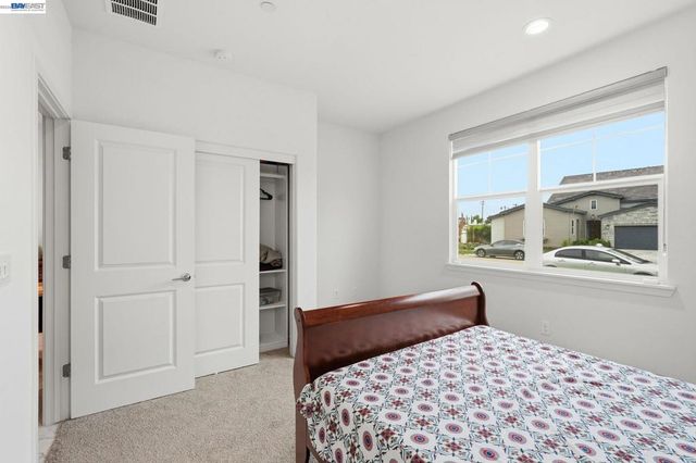 3039 Paxton Ct, Lathrop, CA 95330