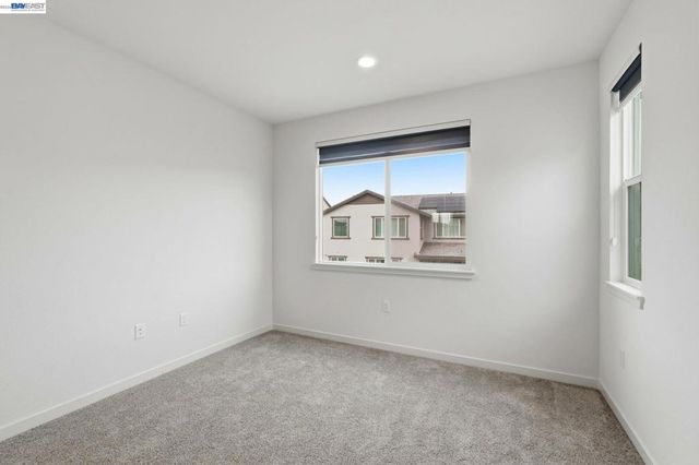 3039 Paxton Ct, Lathrop, CA 95330