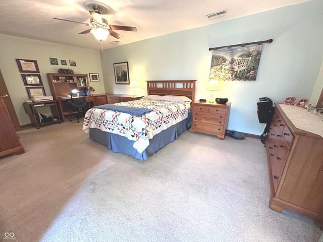 53 Oakden Court, Whiteland, IN 46184