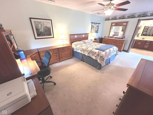 53 Oakden Court, Whiteland, IN 46184