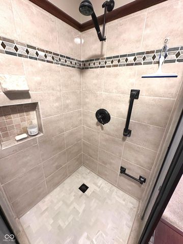 53 Oakden Court, Whiteland, IN 46184