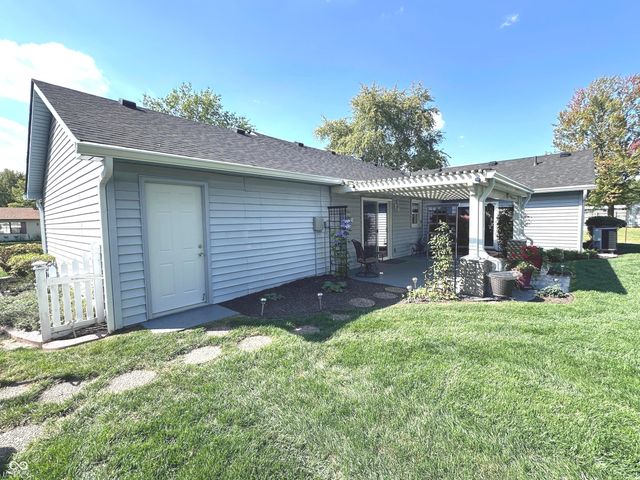 53 Oakden Court, Whiteland, IN 46184