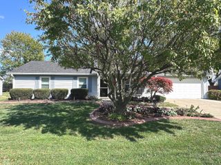53 Oakden Court, Whiteland, IN 46184
