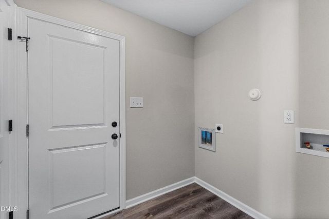 325 S Baker Street, Four Oaks, NC 27524