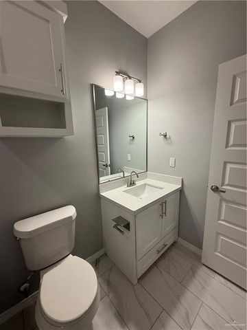 1905 Elsham Avenue 3, Edinburg, TX 78539