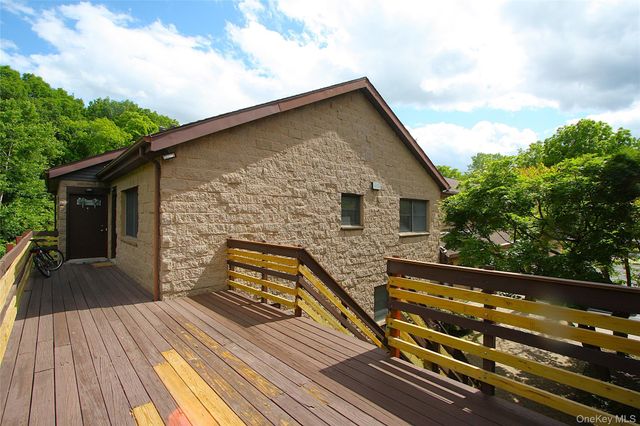 3115 Albany Post Road 2, Buchanan, NY 10511