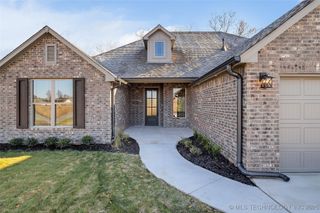 13755 N 58th East Avenue, Collinsville, OK 74021