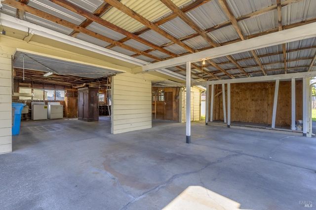 2241 Marsh Rd, Santa Rosa, CA 95403