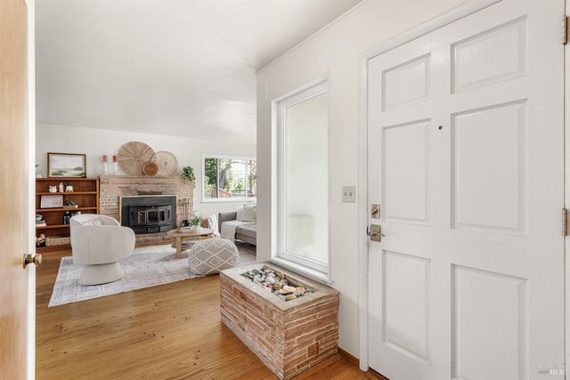 2241 Marsh Rd, Santa Rosa, CA 95403