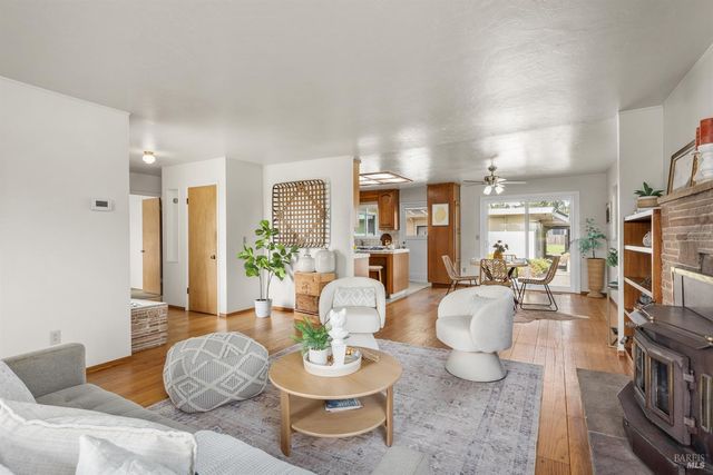 2241 Marsh Rd, Santa Rosa, CA 95403