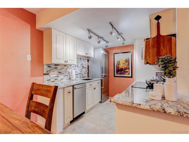 8335 Fairmount Dr 10-105, Denver, CO 80247