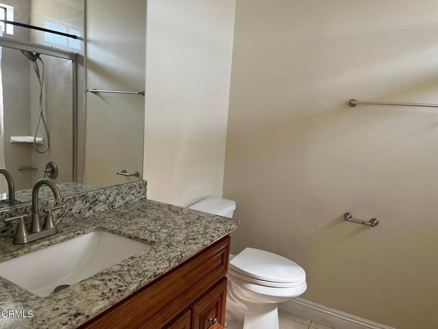 320 Mchenry Road 27, Glendale, CA 91206