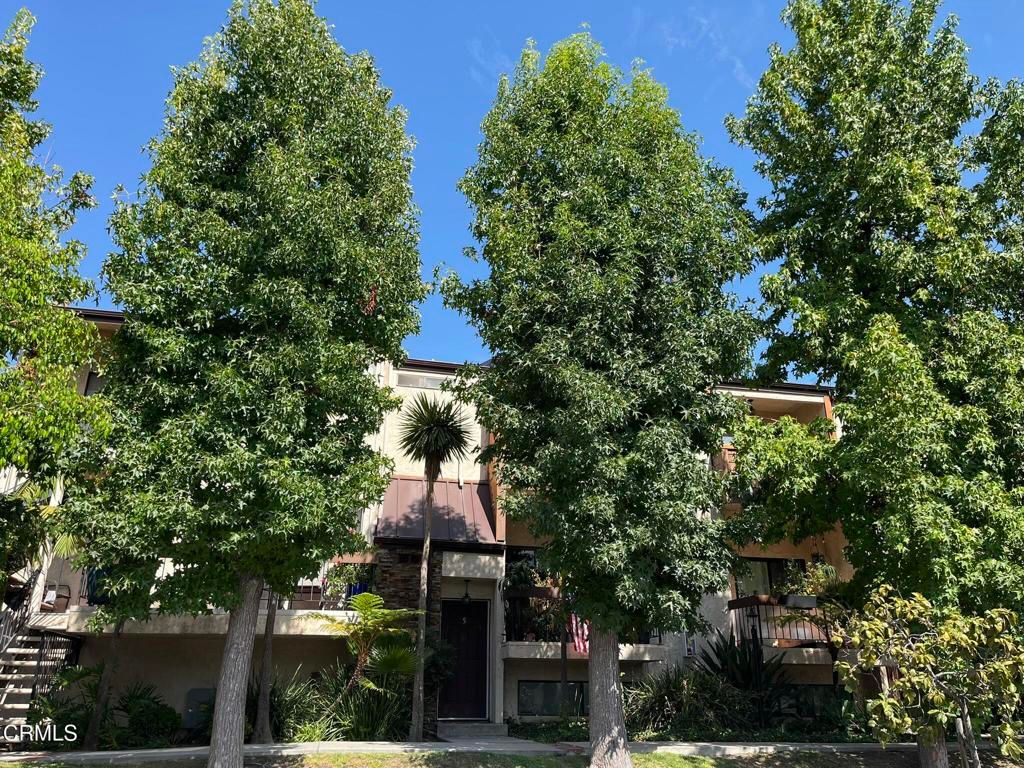 320 Mchenry Road 27, Glendale, CA 91206