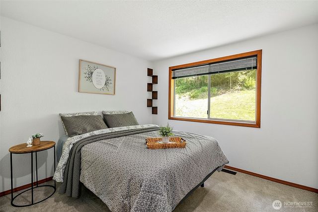 4918 Mill Pond Drive SE, Auburn, WA 98092