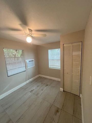 725 21st Street, West Palm Beach, FL 33407