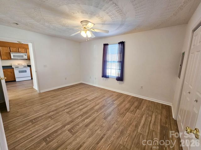 151 24th Street NW, Hickory, NC 28601