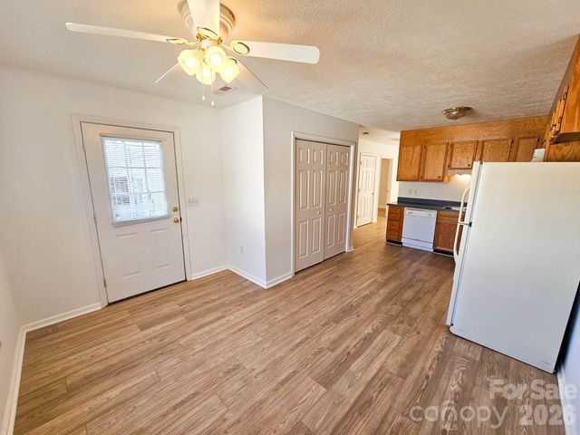 151 24th Street NW, Hickory, NC 28601