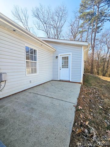 151 24th Street NW, Hickory, NC 28601