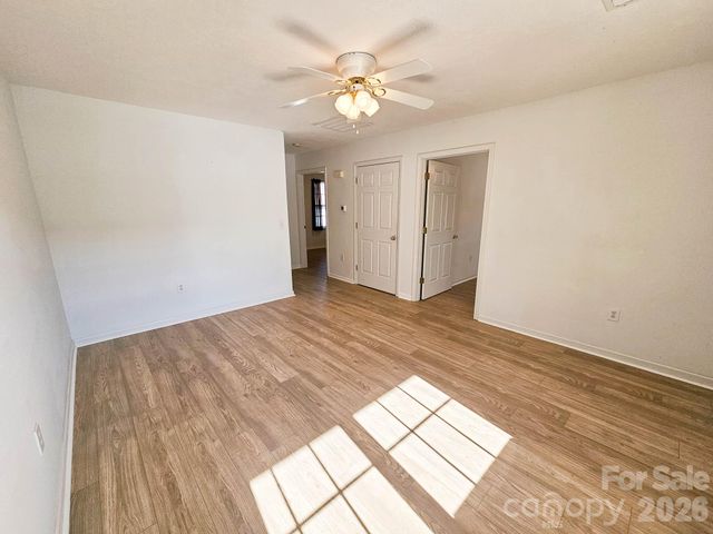 151 24th Street NW, Hickory, NC 28601