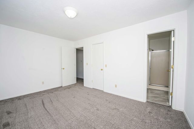 4359 W Weaver Road, Battlefield, MO 65619