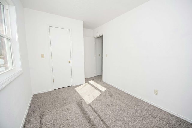 4359 W Weaver Road, Battlefield, MO 65619