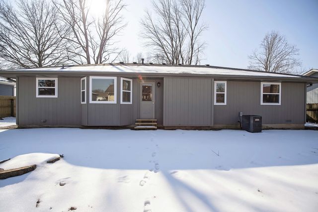 4359 W Weaver Road, Battlefield, MO 65619