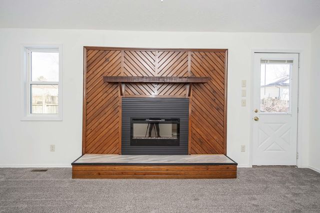 4359 W Weaver Road, Battlefield, MO 65619