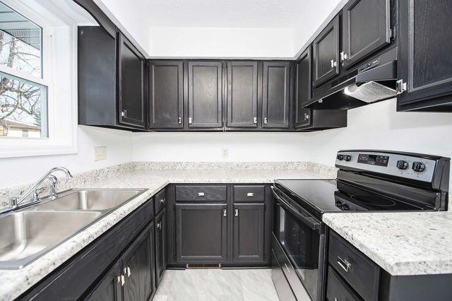 4359 W Weaver Road, Battlefield, MO 65619