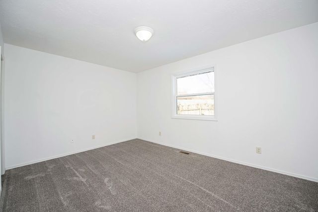 4359 W Weaver Road, Battlefield, MO 65619