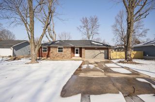 4359 W Weaver Road, Battlefield, MO 65619
