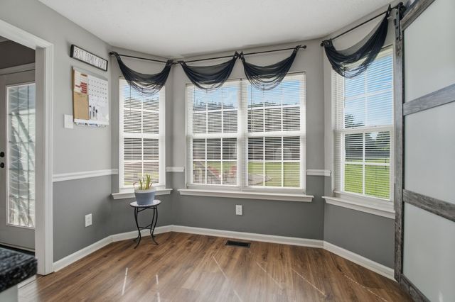 210 Stockton Dr, Murfreesboro, TN 37128