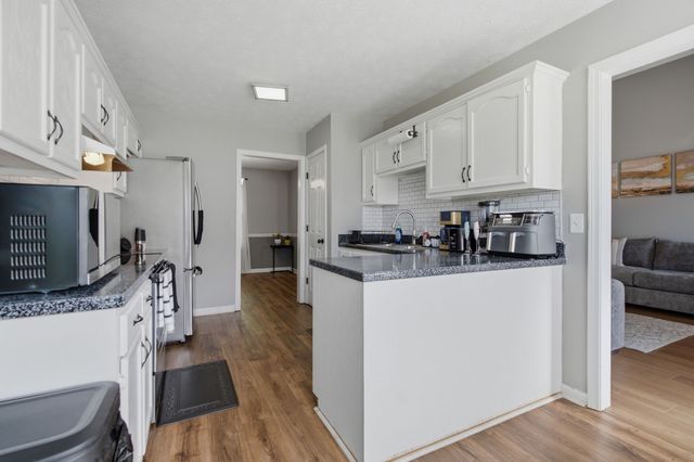 210 Stockton Dr, Murfreesboro, TN 37128