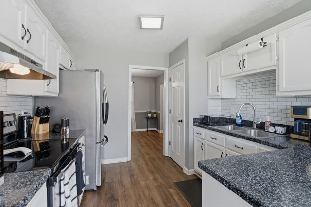 210 Stockton Dr, Murfreesboro, TN 37128