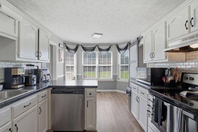 210 Stockton Dr, Murfreesboro, TN 37128