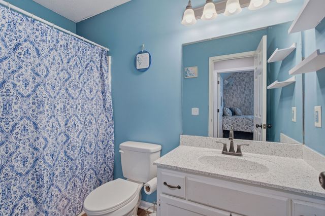 210 Stockton Dr, Murfreesboro, TN 37128