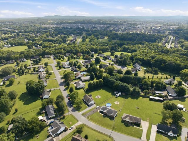210 Stockton Dr, Murfreesboro, TN 37128