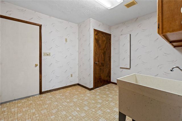 1211 Agate Trail, Washington Twp, OH 45459