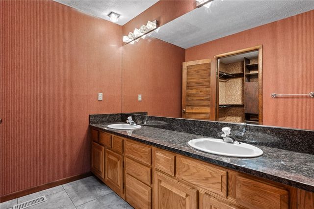 1211 Agate Trail, Washington Twp, OH 45459