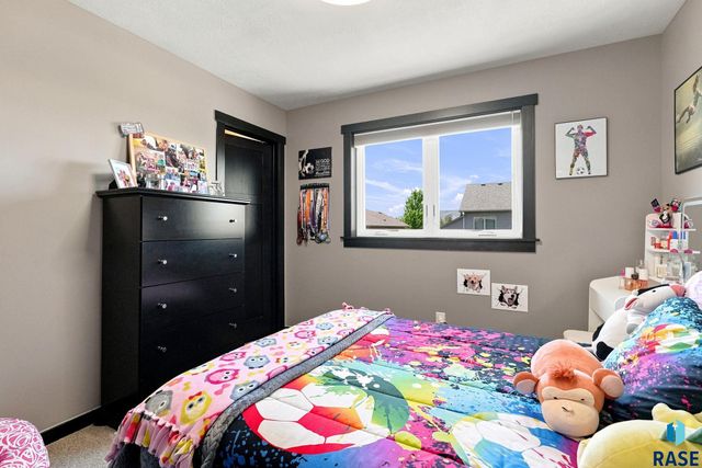 5409 S Solono Ave Avenue, Sioux Falls, SD 57108