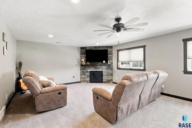 5409 S Solono Ave Avenue, Sioux Falls, SD 57108