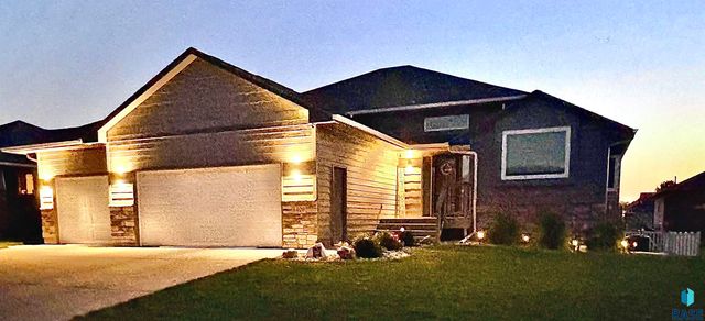 5409 S Solono Ave Avenue, Sioux Falls, SD 57108