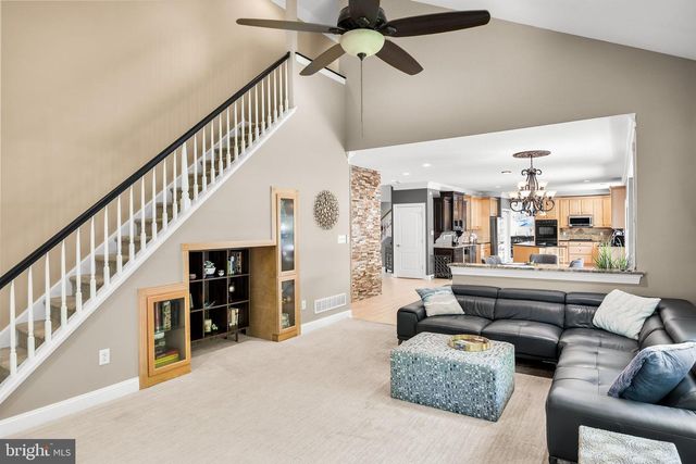 7 JOHN SLOAN WAY, Marlton, NJ 08053