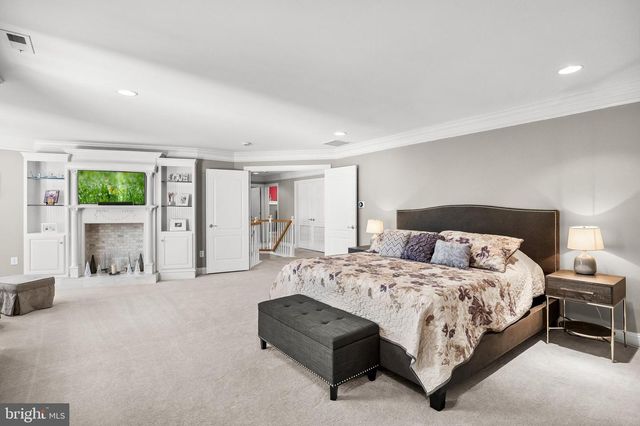 7 JOHN SLOAN WAY, Marlton, NJ 08053