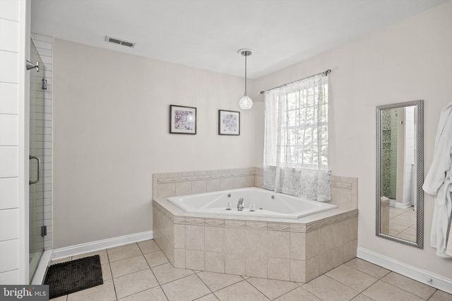 7 JOHN SLOAN WAY, Marlton, NJ 08053