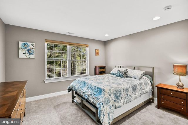 7 JOHN SLOAN WAY, Marlton, NJ 08053