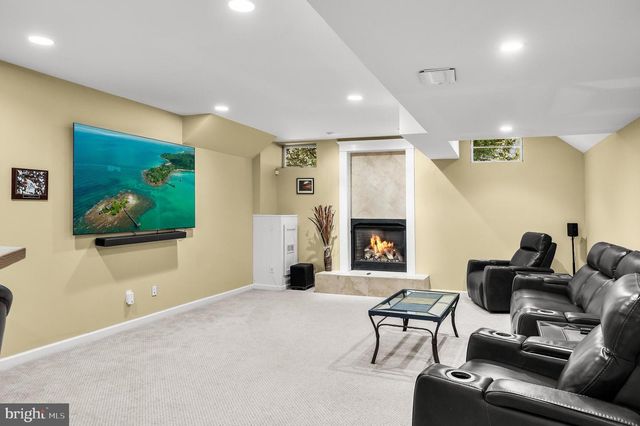 7 JOHN SLOAN WAY, Marlton, NJ 08053